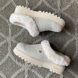 Sketchers - Martha Stewart - Arch Fit